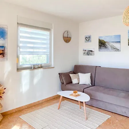 Apartment Hanna - 500m From The Medulin